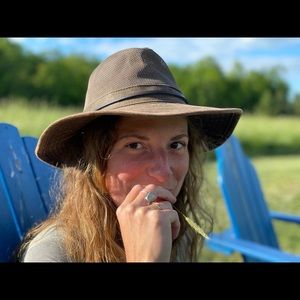 Meet your Posher, Leah